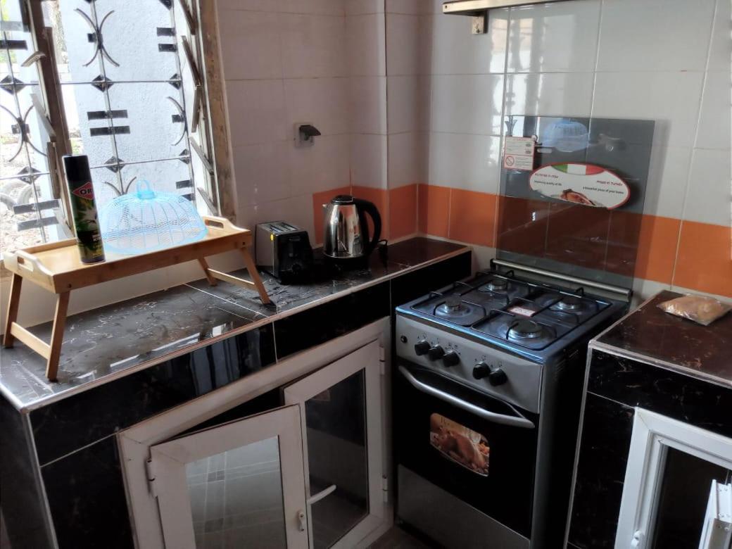 Appartamento Ker Adja Ziguinchor Esterno foto
