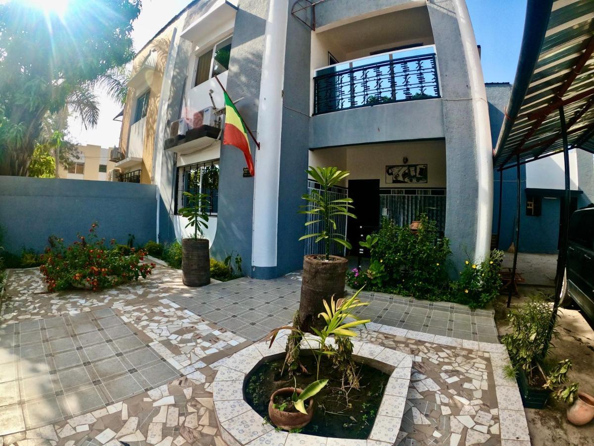 Appartamento Ker Adja Ziguinchor Esterno foto