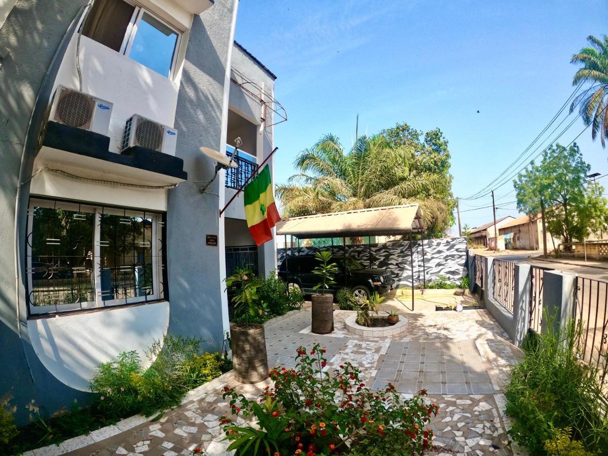 Appartamento Ker Adja Ziguinchor Esterno foto