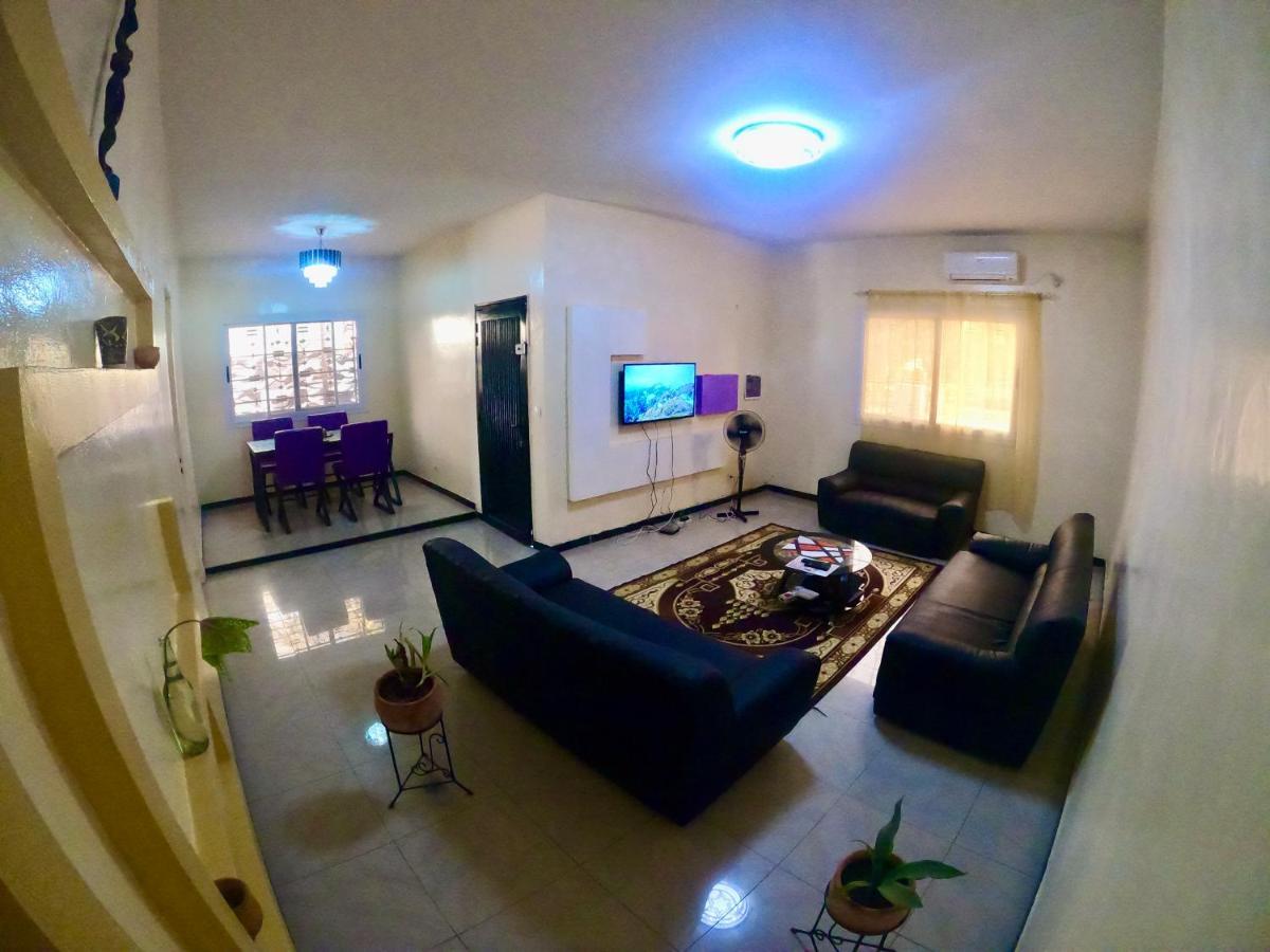 Appartamento Ker Adja Ziguinchor Esterno foto