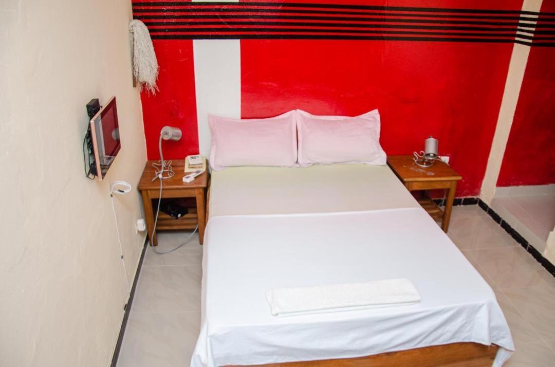 Appartamento Ker Adja Ziguinchor Esterno foto